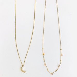Dainty gold necklaces✨ (2 for 1)